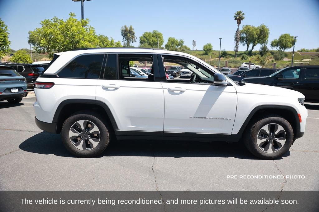 Used 2023 Jeep Grand Cherokee 4WD 4xe image 7