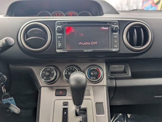 Used 2014 Scion xB image 12