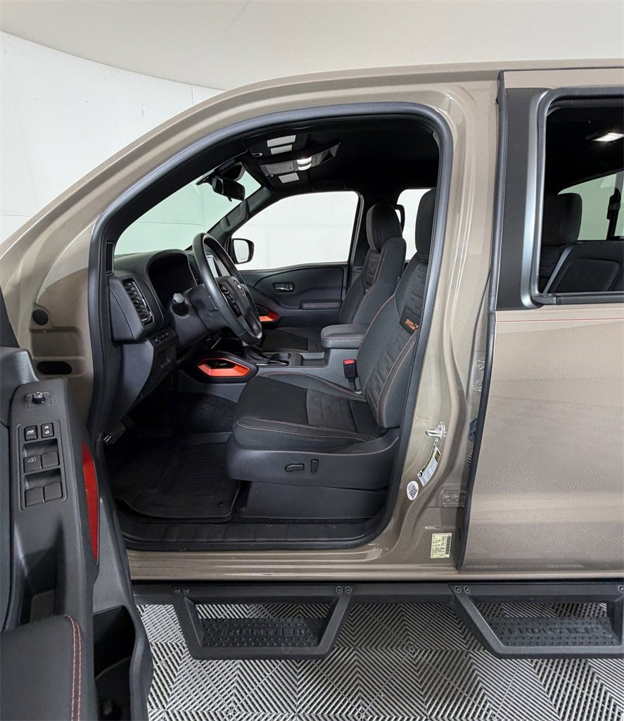 Used 2023 Nissan Frontier Pro-X w/ Technology Package image 8