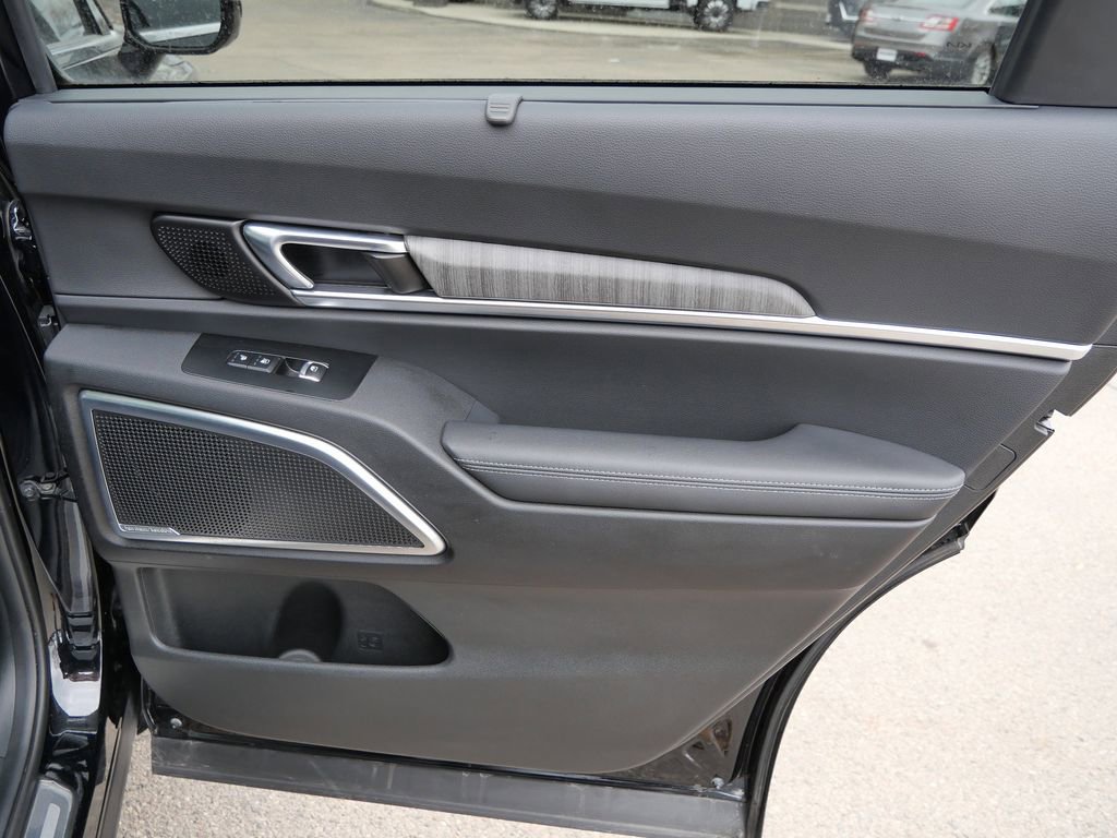 Used 2023 Kia Telluride SX image 19