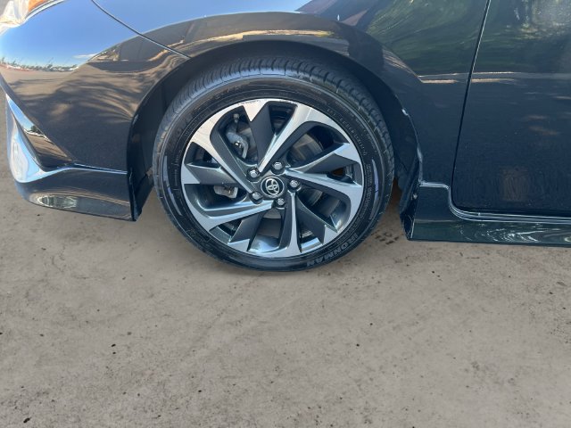 Used 2018 Toyota Corolla iM w/ All-Weather Mat Package FWD image 9