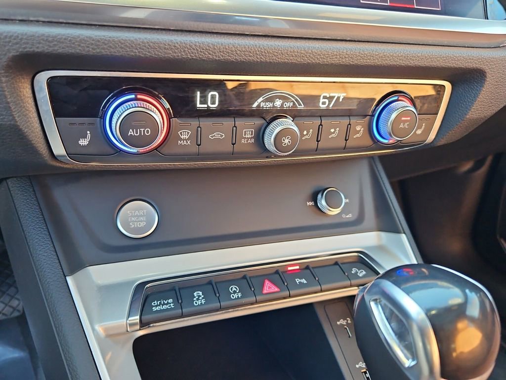 Used 2020 Audi Q3 2.0T Premium image 23