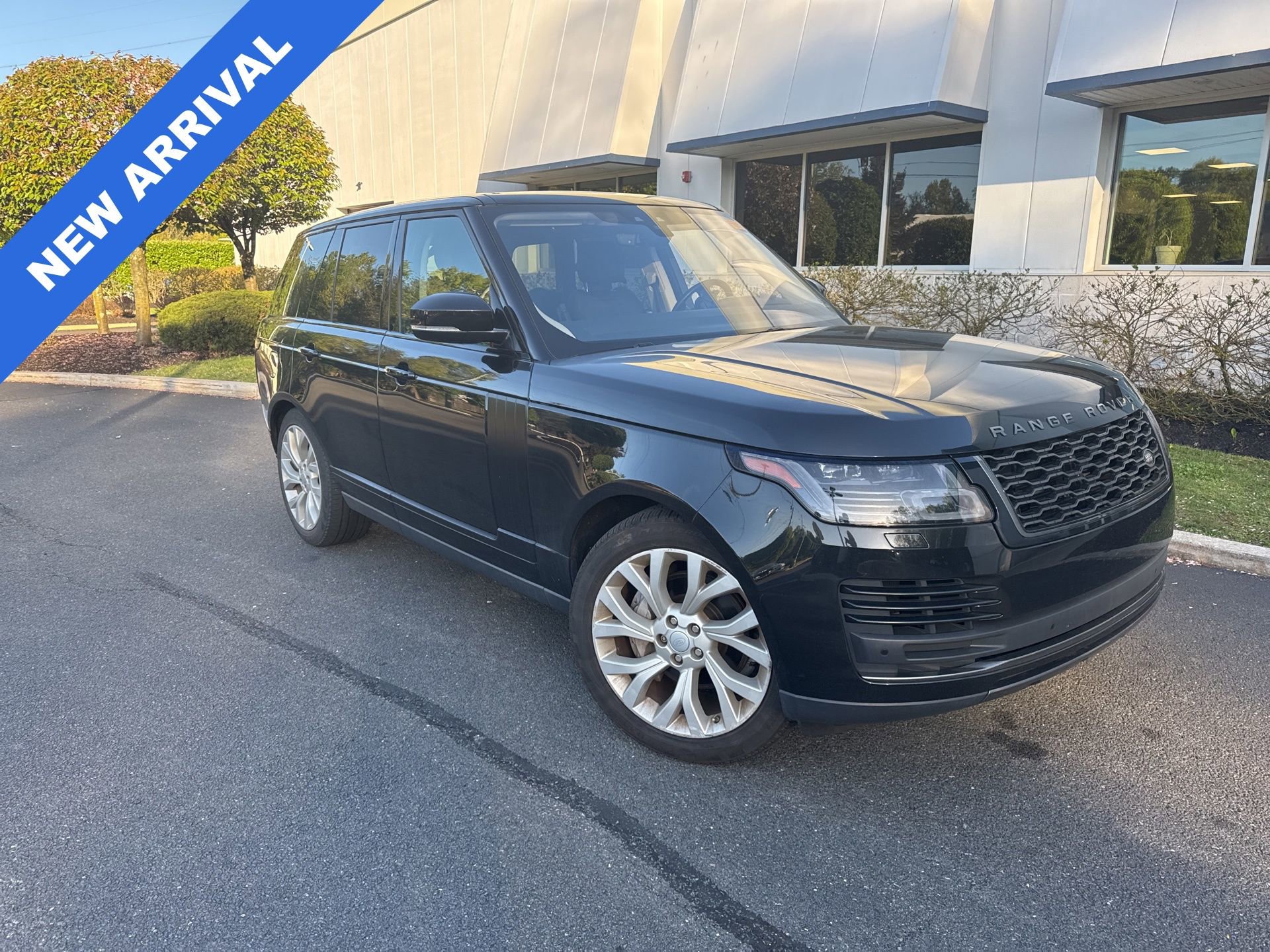 Used 2021 Land Rover Range Rover AWD/4WD image 1
