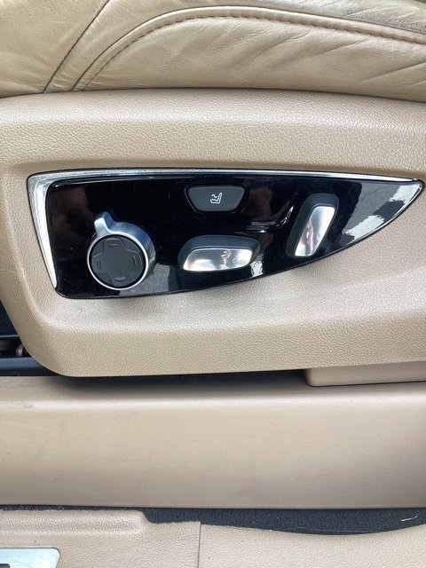 Used 2018 Cadillac Escalade Platinum image 32