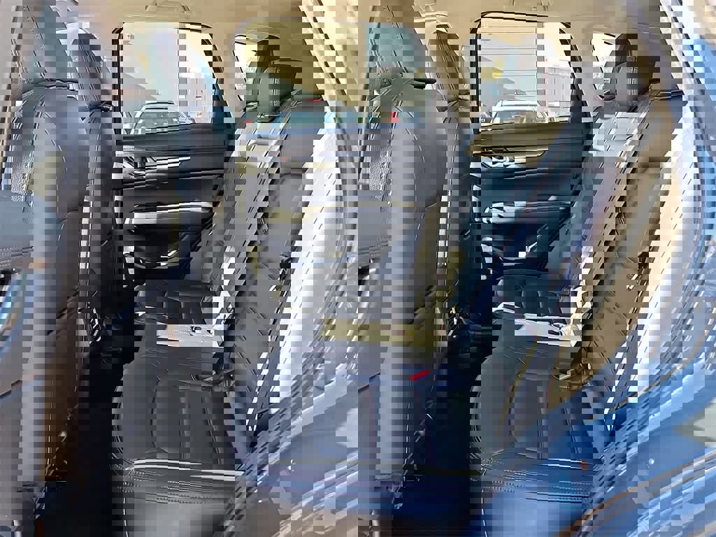 Used 2024 MAZDA CX-5 Carbon Edition image 9