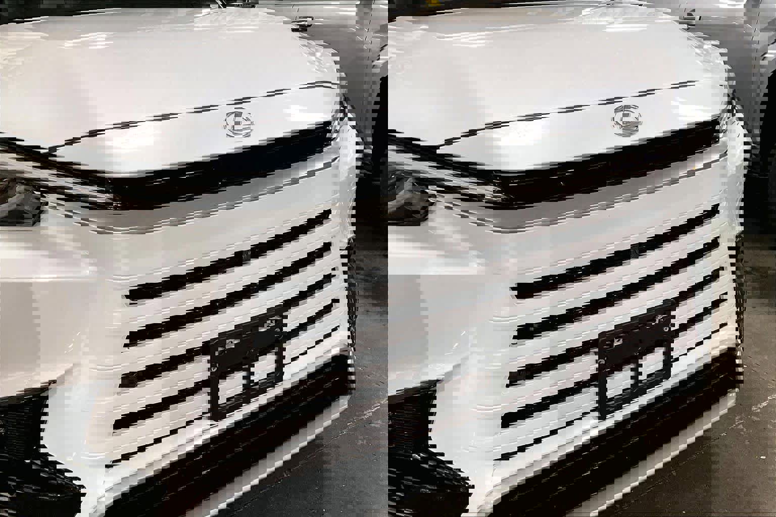 Used 2024 Lexus TX 500h AWD w/ Technology Package image 30