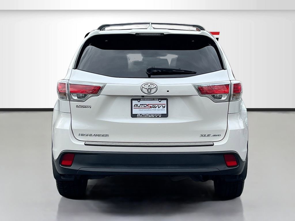 Used 2016 Toyota Highlander XLE image 6