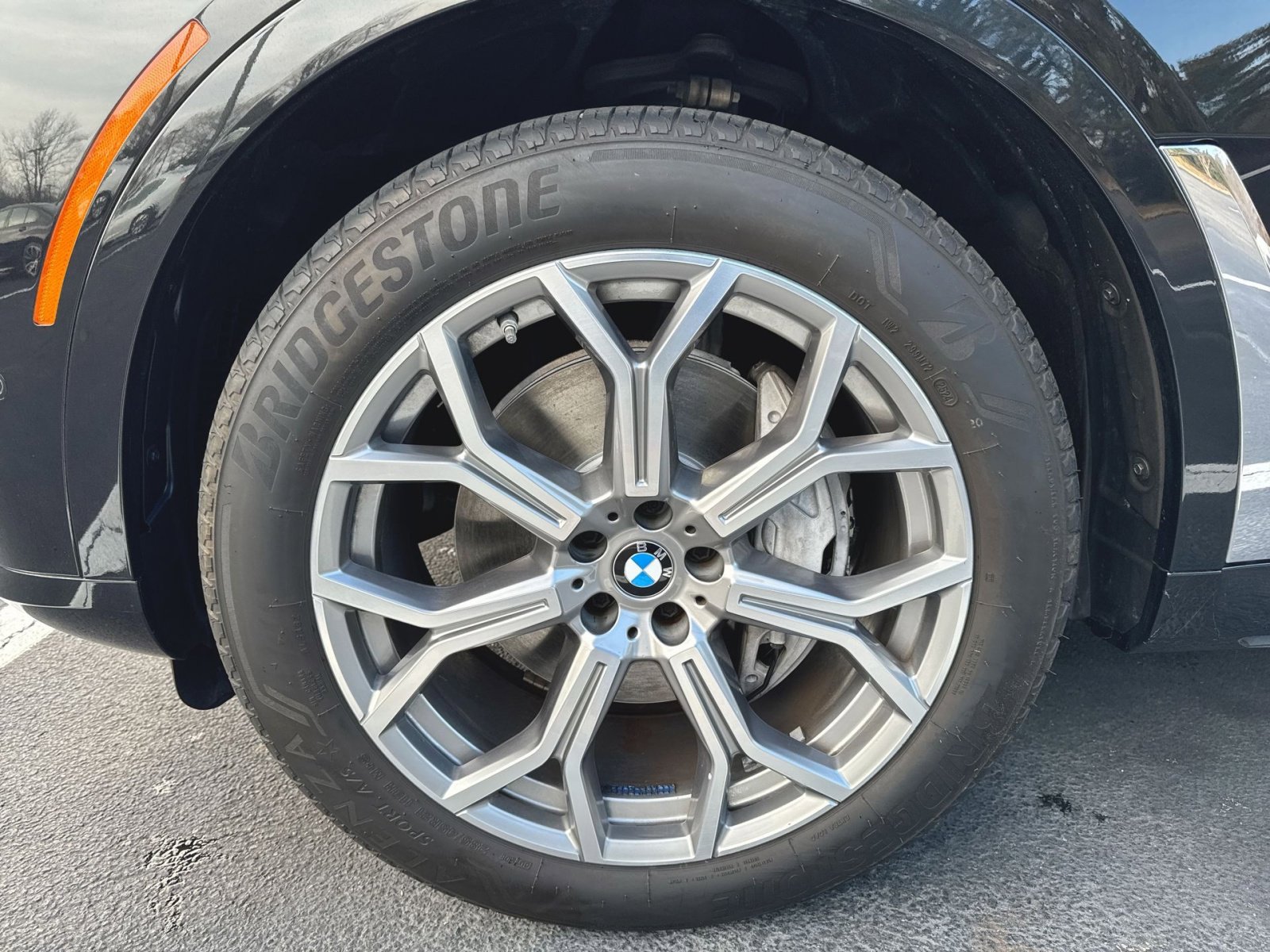 Used 2023 BMW X7 xDrive40i w/ Premium Package image 7