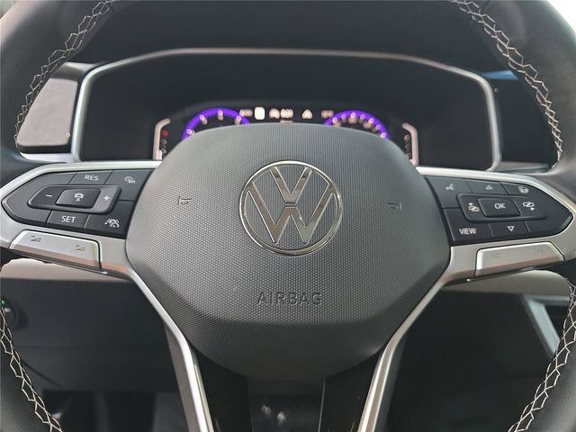Used 2025 Volkswagen Taos SEL image 25