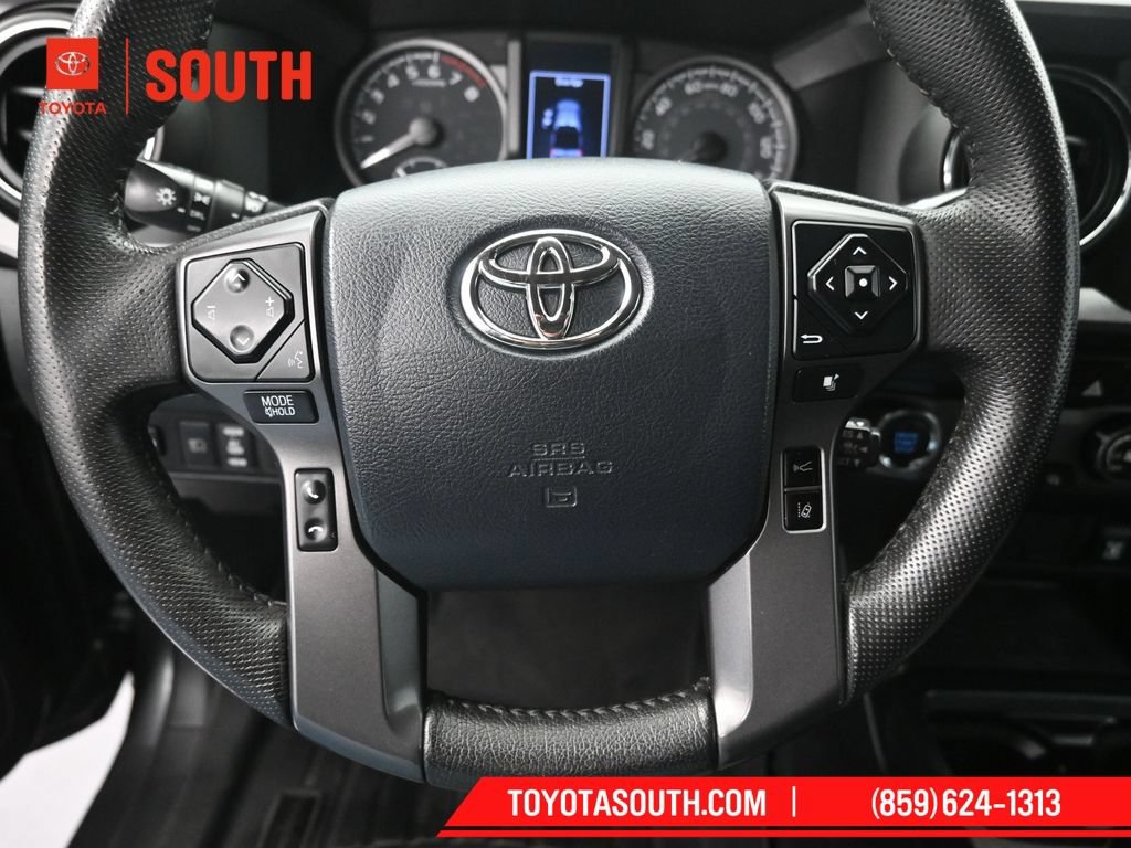 Used 2020 Toyota Tacoma TRD Off-Road AWD/4WD image 27