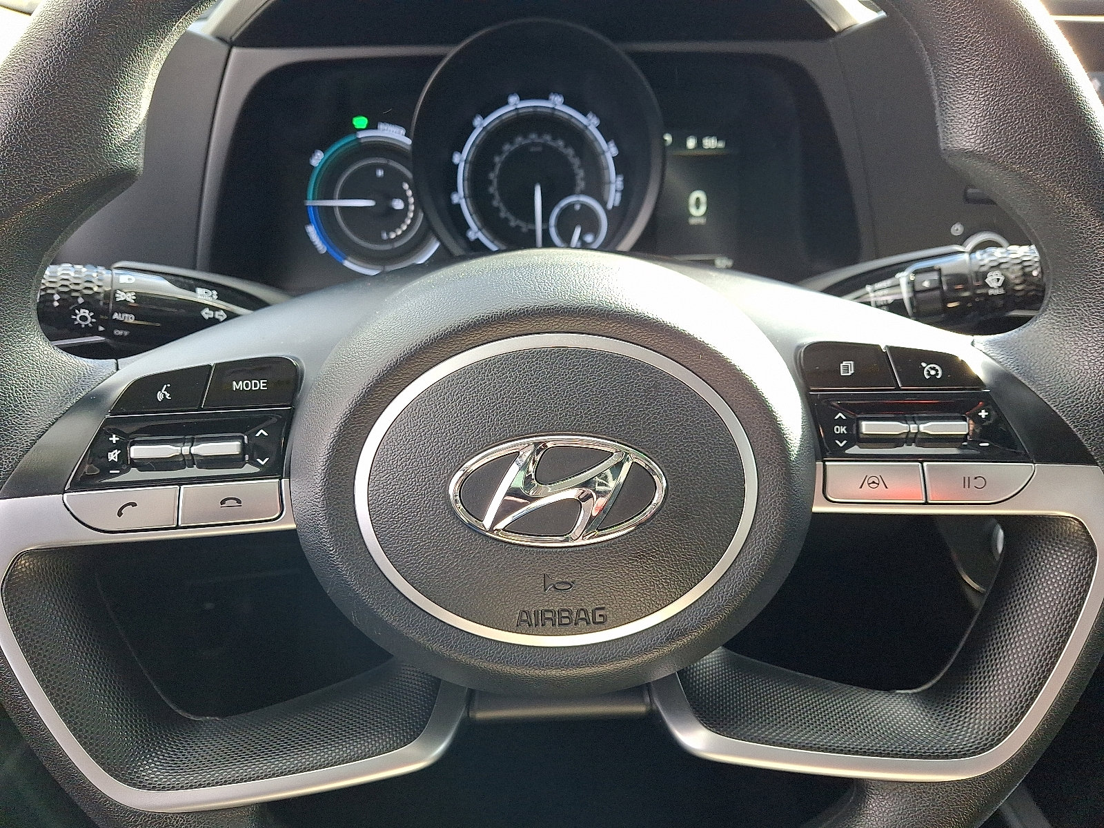 Used 2023 Hyundai Elantra Blue w/ Preferred Accessory Package image 19