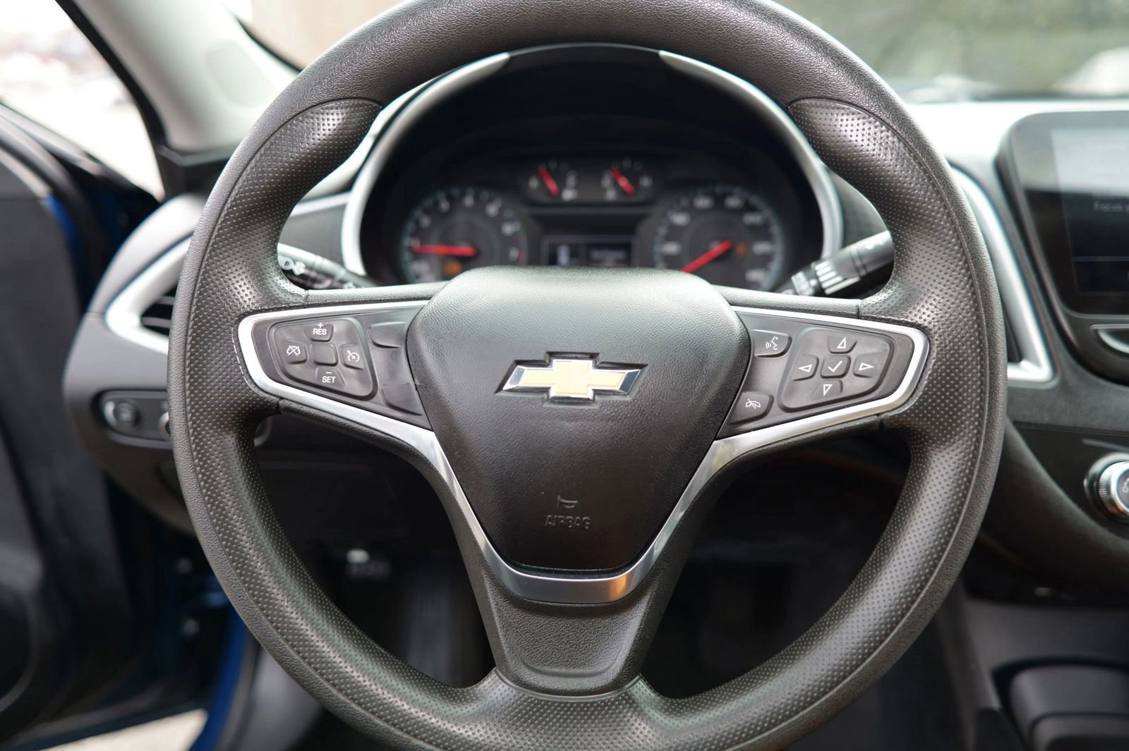 Used 2019 Chevrolet Malibu LS image 18