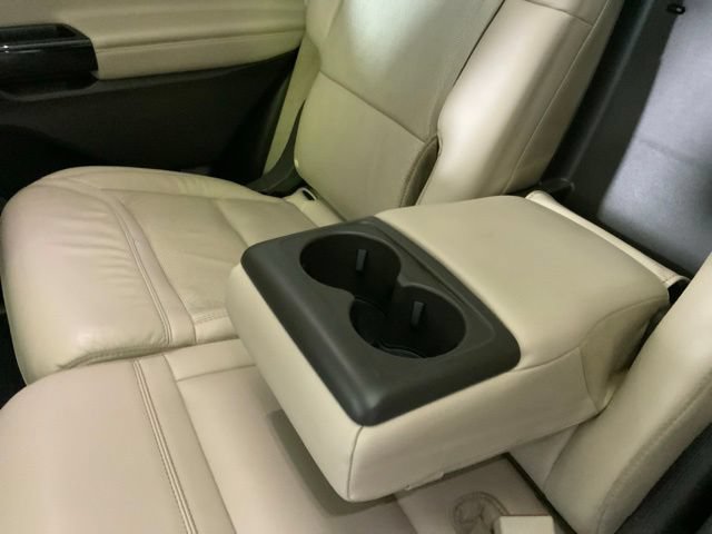Used 2021 Ford Explorer Platinum w/ Equipment Group 601A AWD/4WD image 29