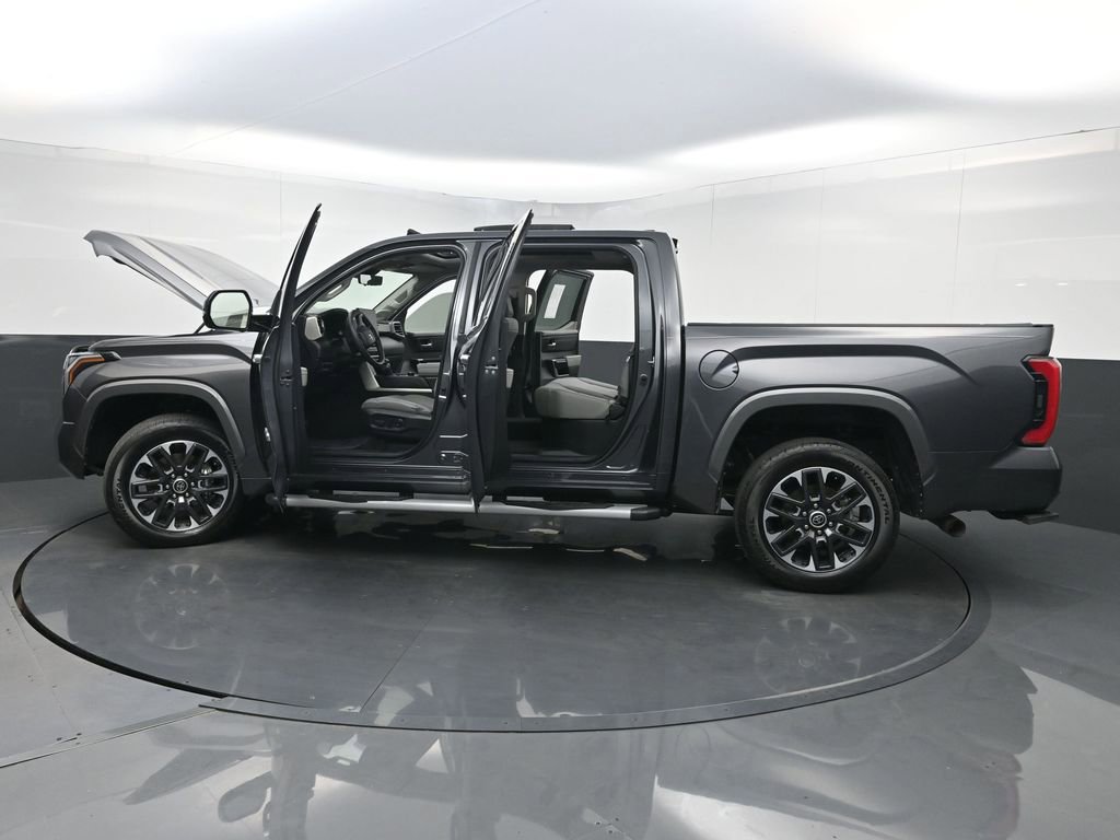 Used 2023 Toyota Tundra Limited AWD/4WD image 38