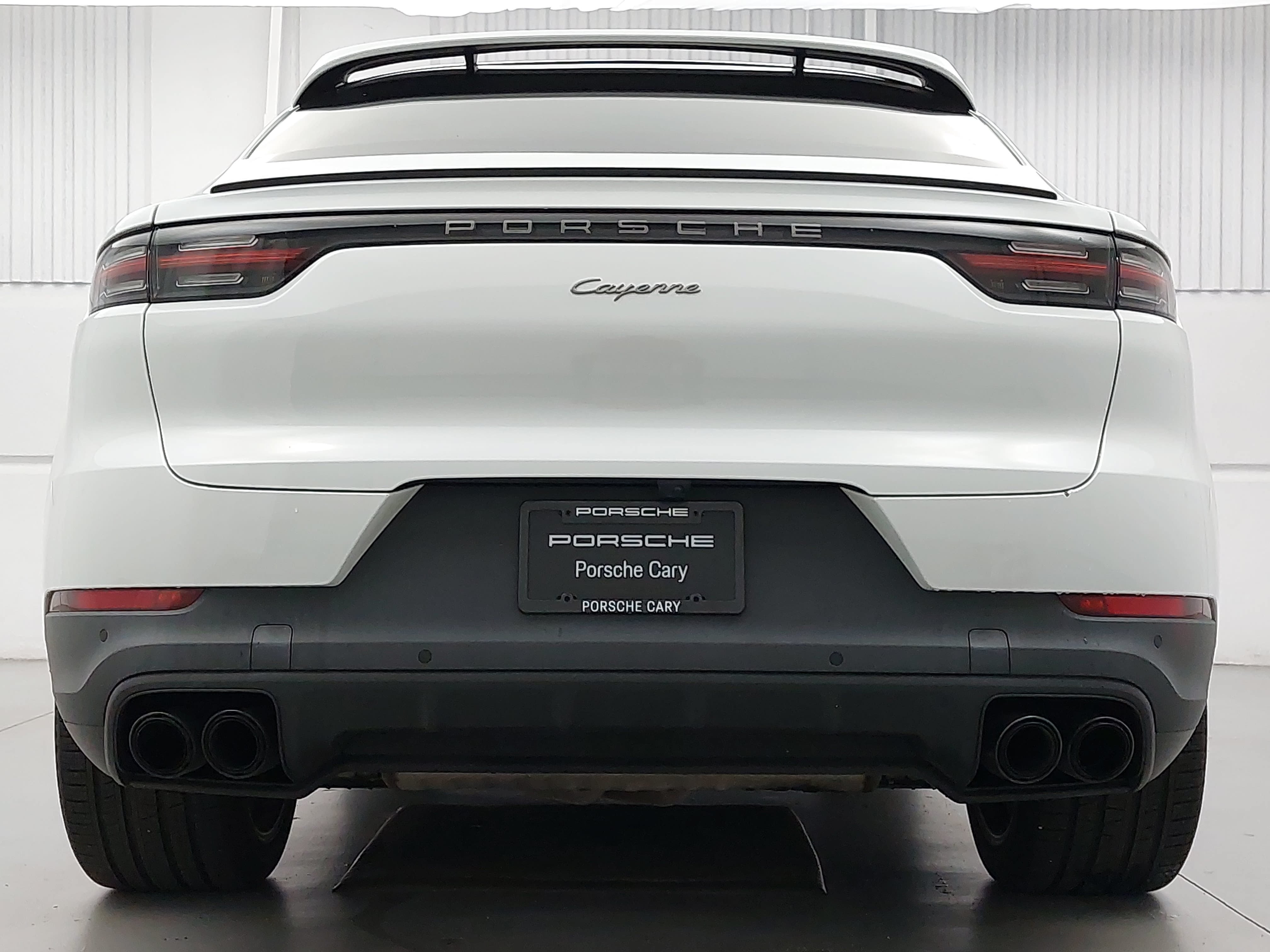 Certified 2023 Porsche Cayenne Platinum Edition AWD/4WD image 6