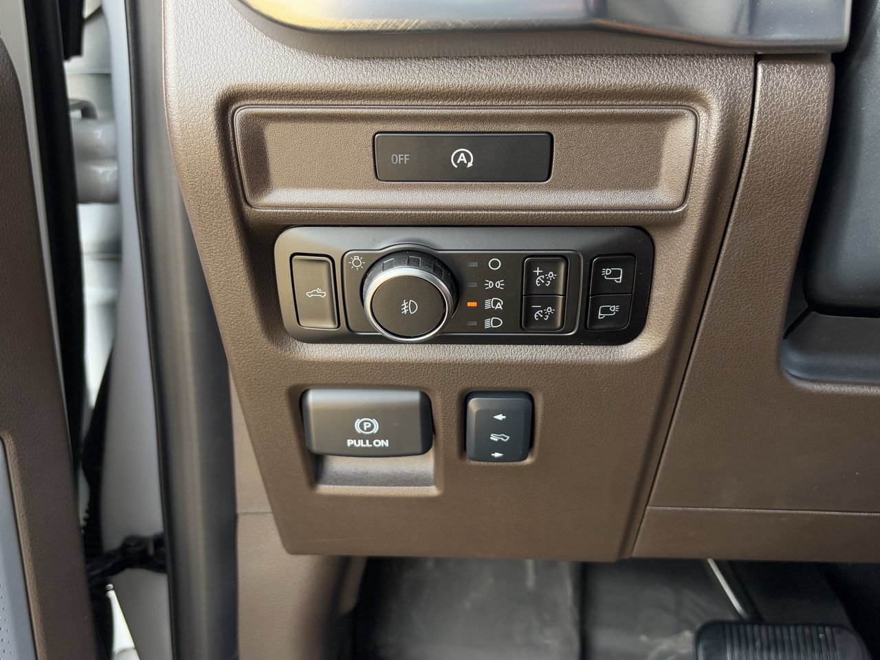 New 2025 Ford F150 King Ranch w/ FX4 Off-Road Package AWD/4WD image 24