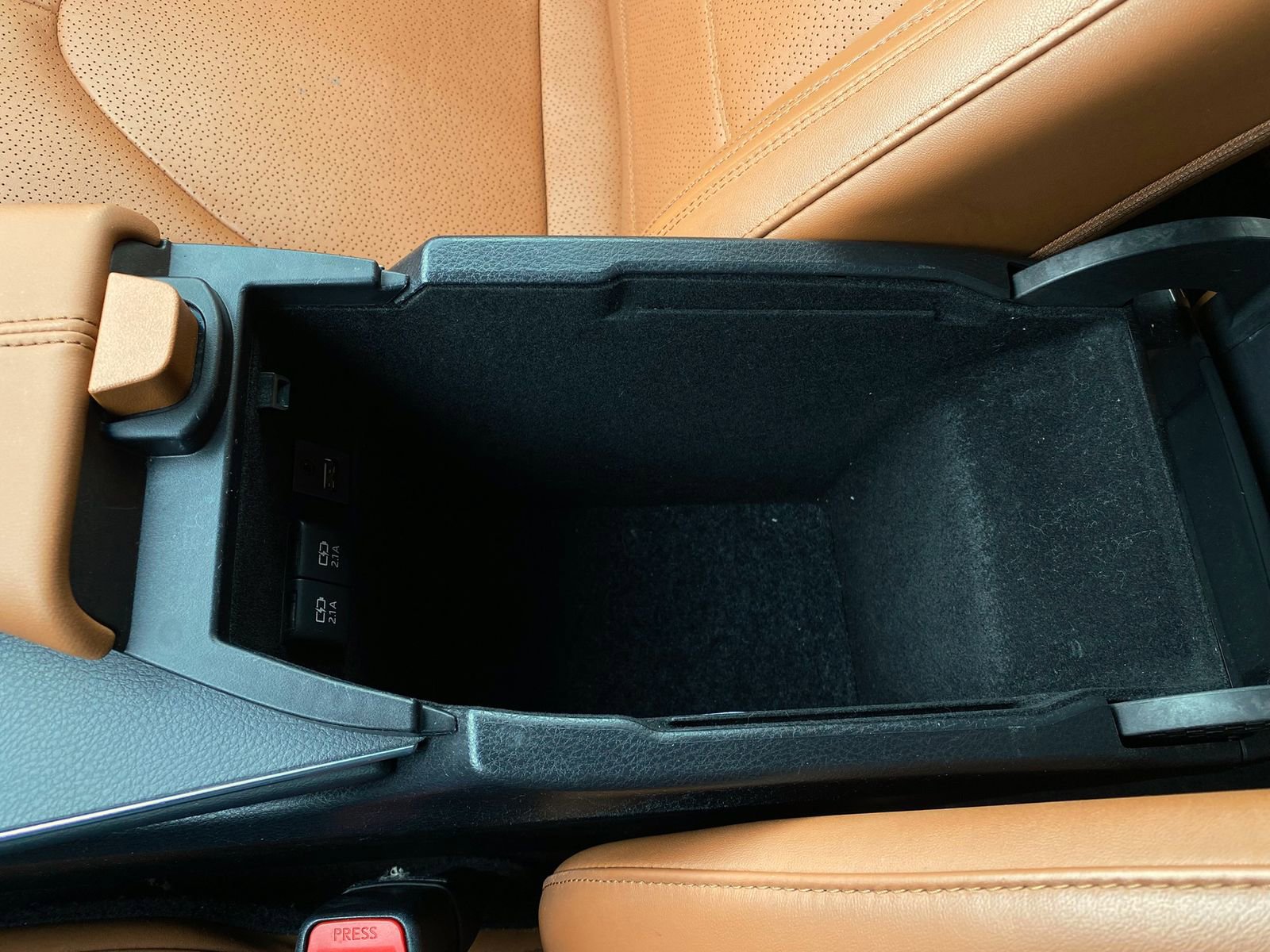 Used 2019 Toyota Avalon Limited image 17