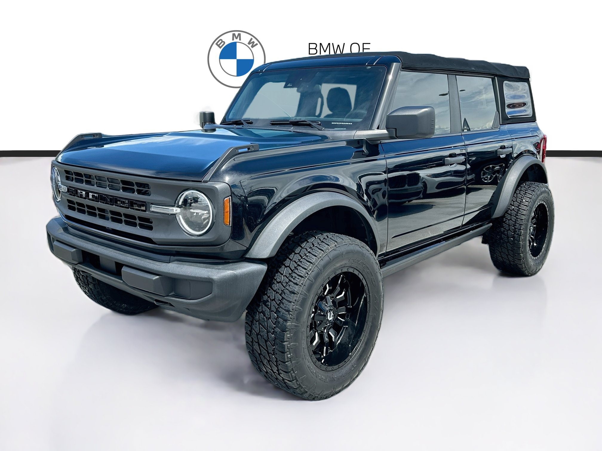 Used 2022 Ford Bronco 4-Door AWD/4WD image 3