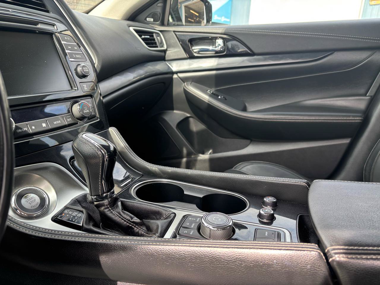 Used 2020 Nissan Maxima Platinum w/ Sport Mat Group FWD image 35