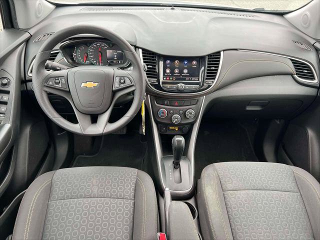 Used 2022 Chevrolet Trax LS w/ Tint and Cruise Package image 12