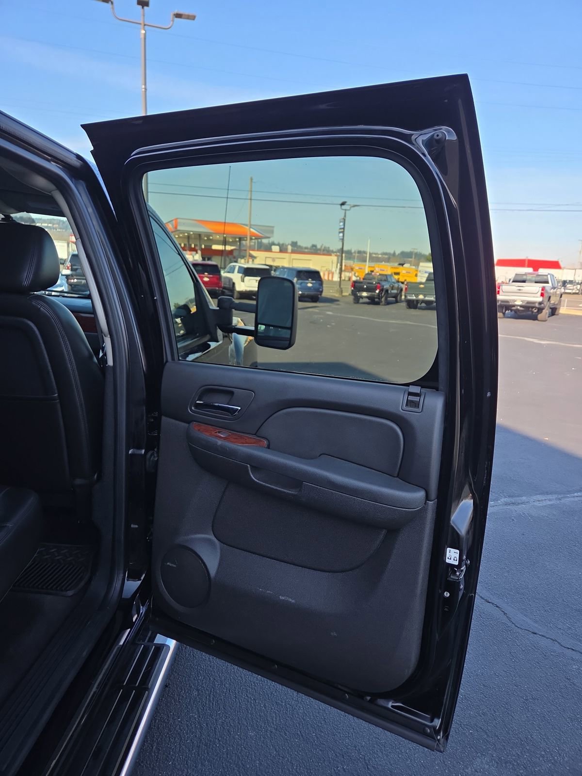 Used 2011 Chevrolet Silverado 1500 LTZ w/ Max Trailering Pack image 19