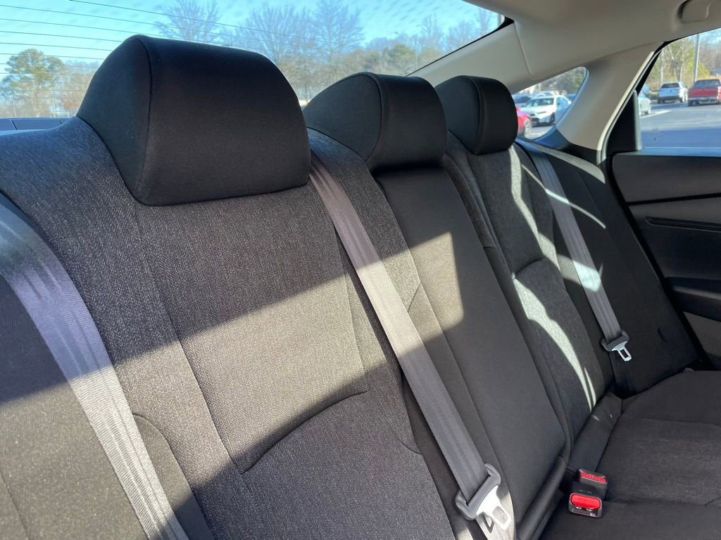 Certified 2025 Honda Accord SE image 36