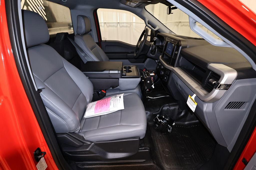 New 2026 Ford F550 4x4 Regular Cab Super Duty image 16