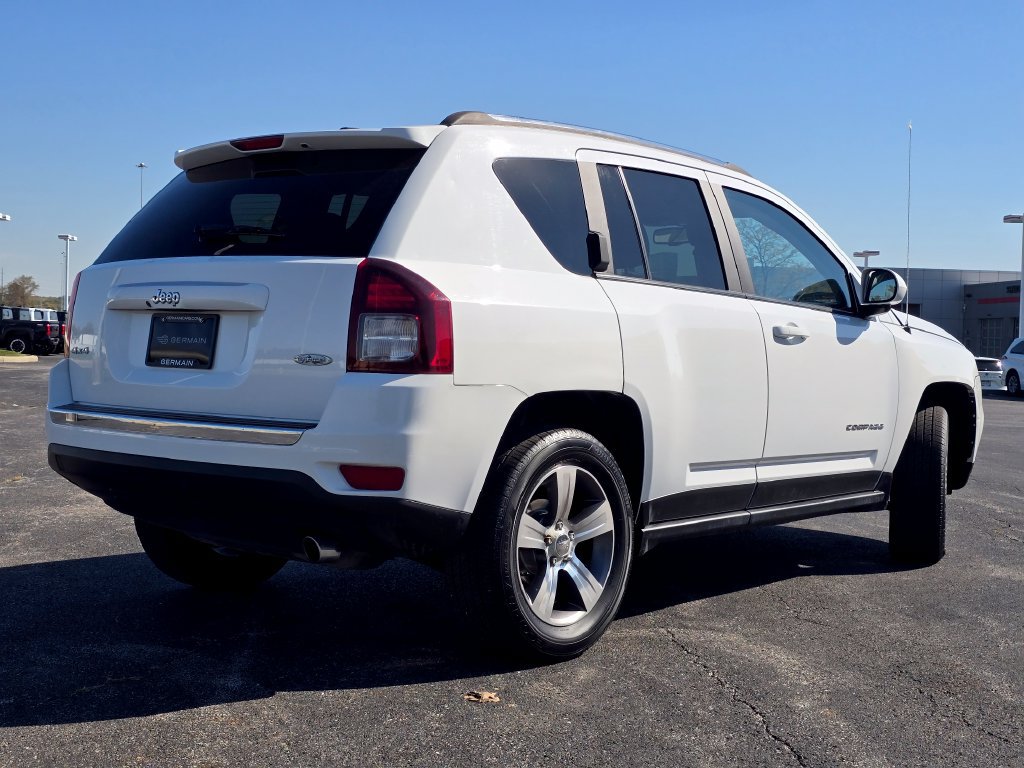 Used 2017 Jeep Compass High Altitude AWD/4WD image 15