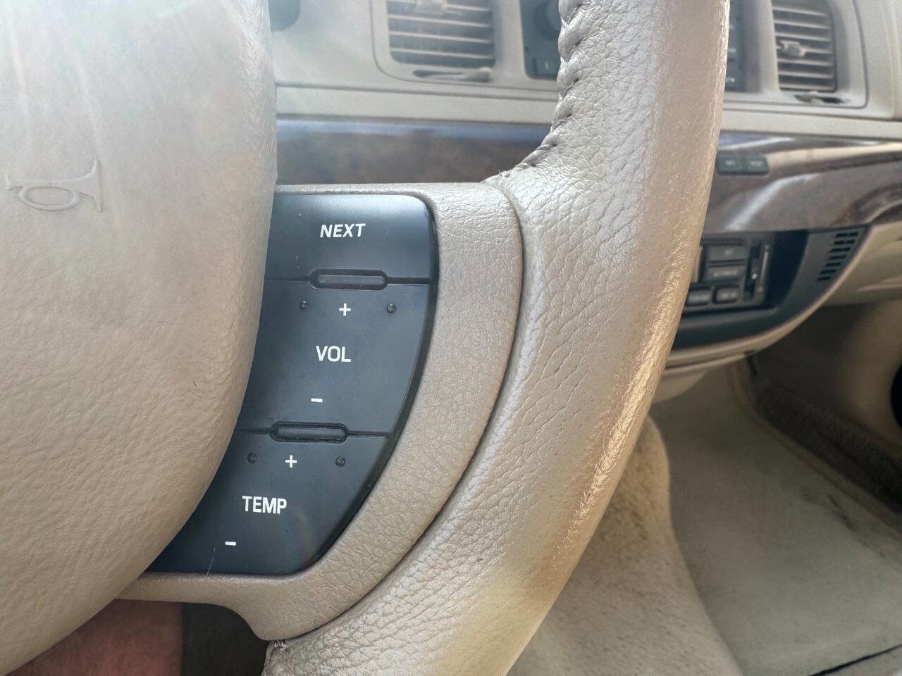Used 2006 Mercury Grand Marquis LS image 18
