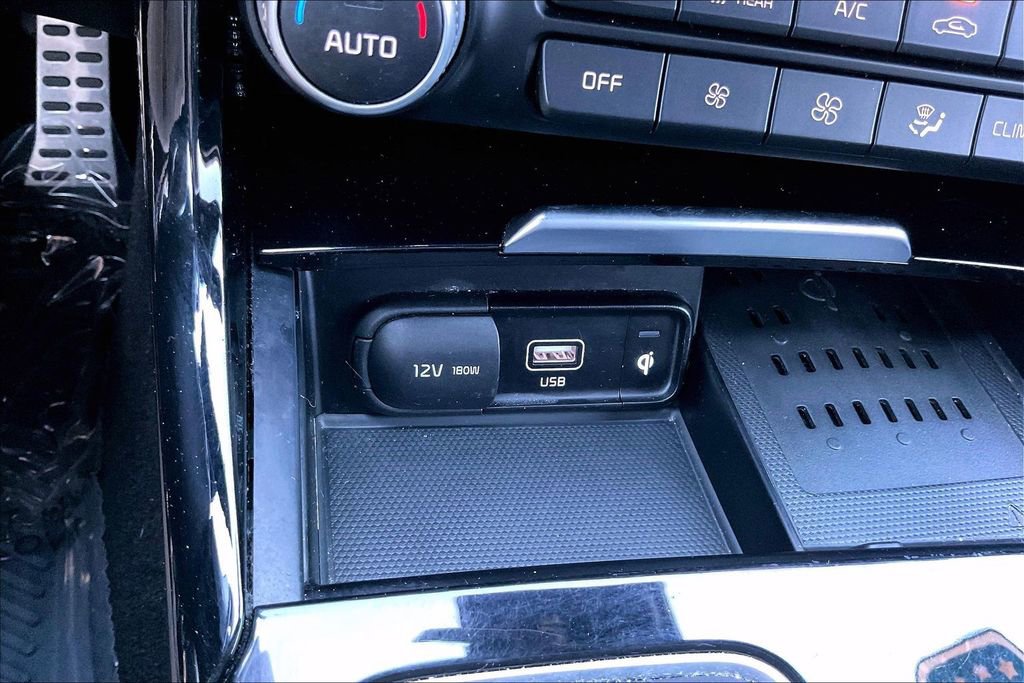 Used 2023 Kia Stinger GT-Line image 31