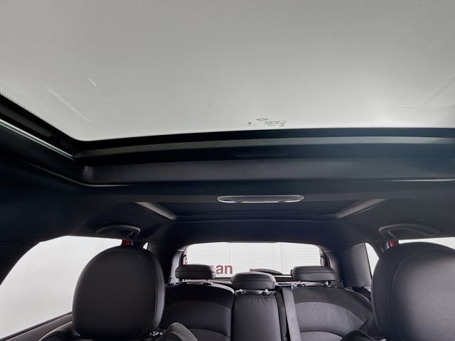 Used 2023 MINI Cooper S w/ Signature Upholstery Package image 22