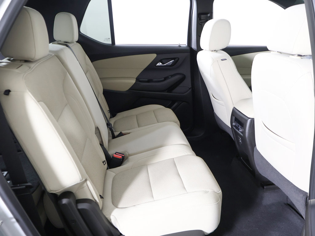 Used 2022 Chevrolet Traverse LS AWD/4WD image 33