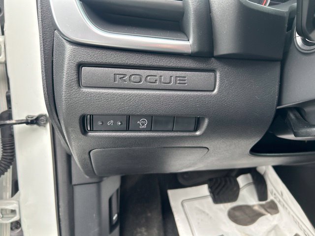 Used 2024 Nissan Rogue S AWD/4WD image 20