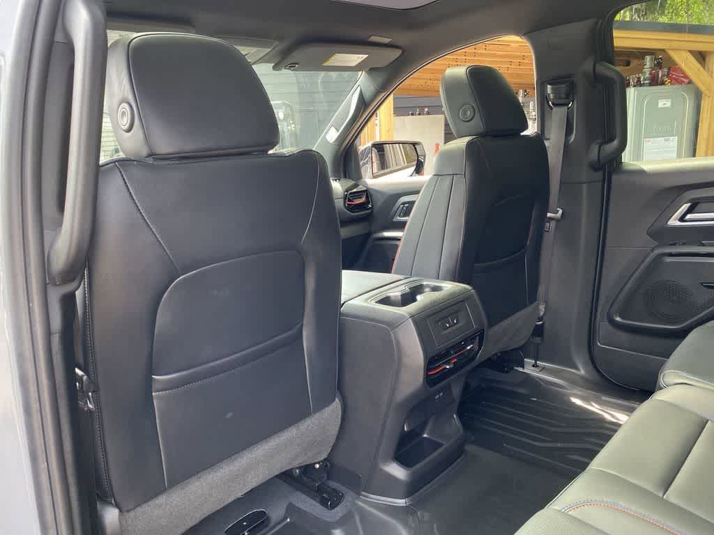 Used 2025 Chevrolet Silverado EV RST AWD/4WD image 15