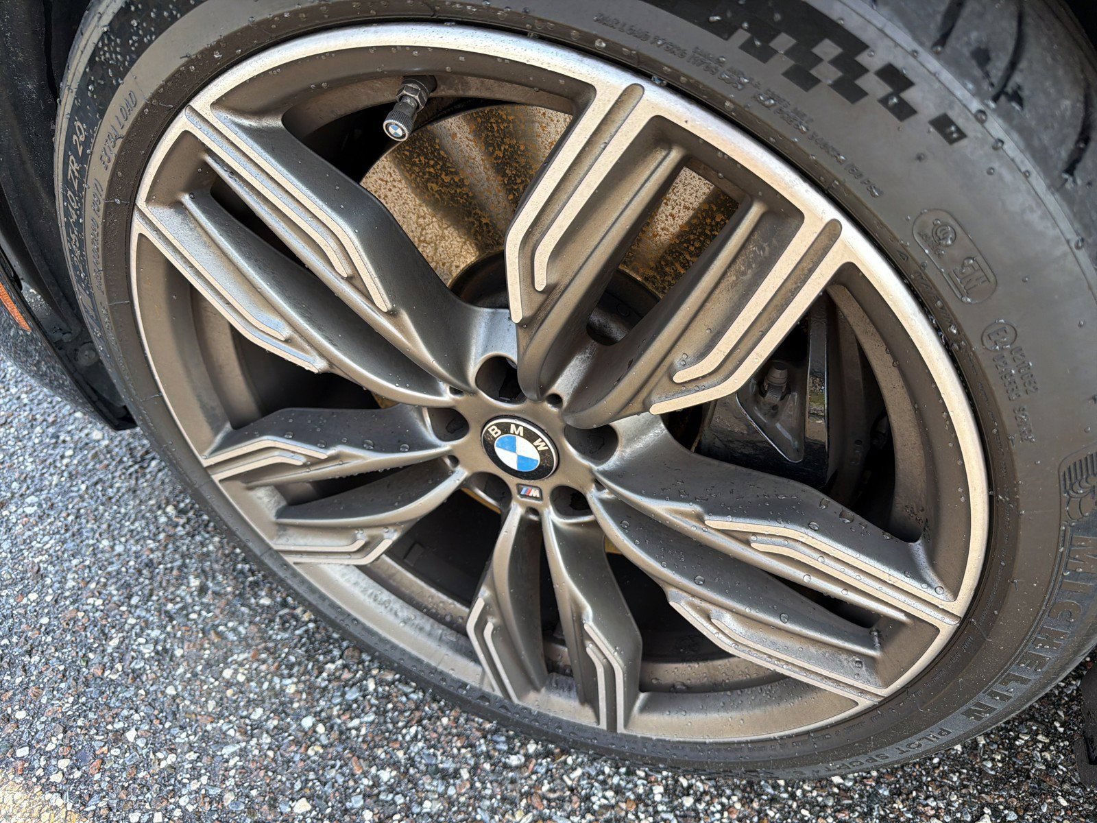 Used 2022 BMW M760i xDrive AWD/4WD image 10