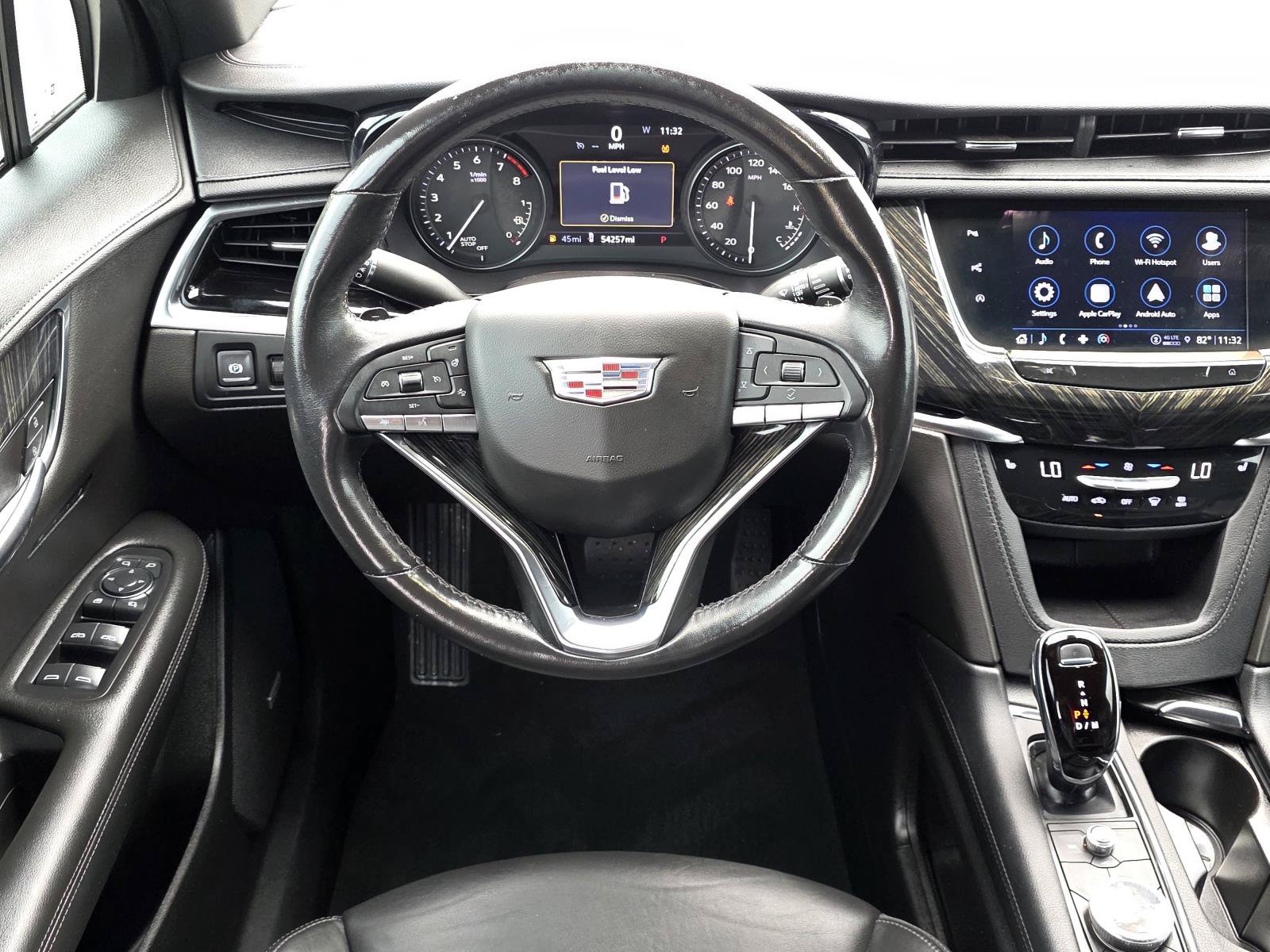 Used 2022 Cadillac XT6 Premium Luxury w/ Technology Package FWD image 8
