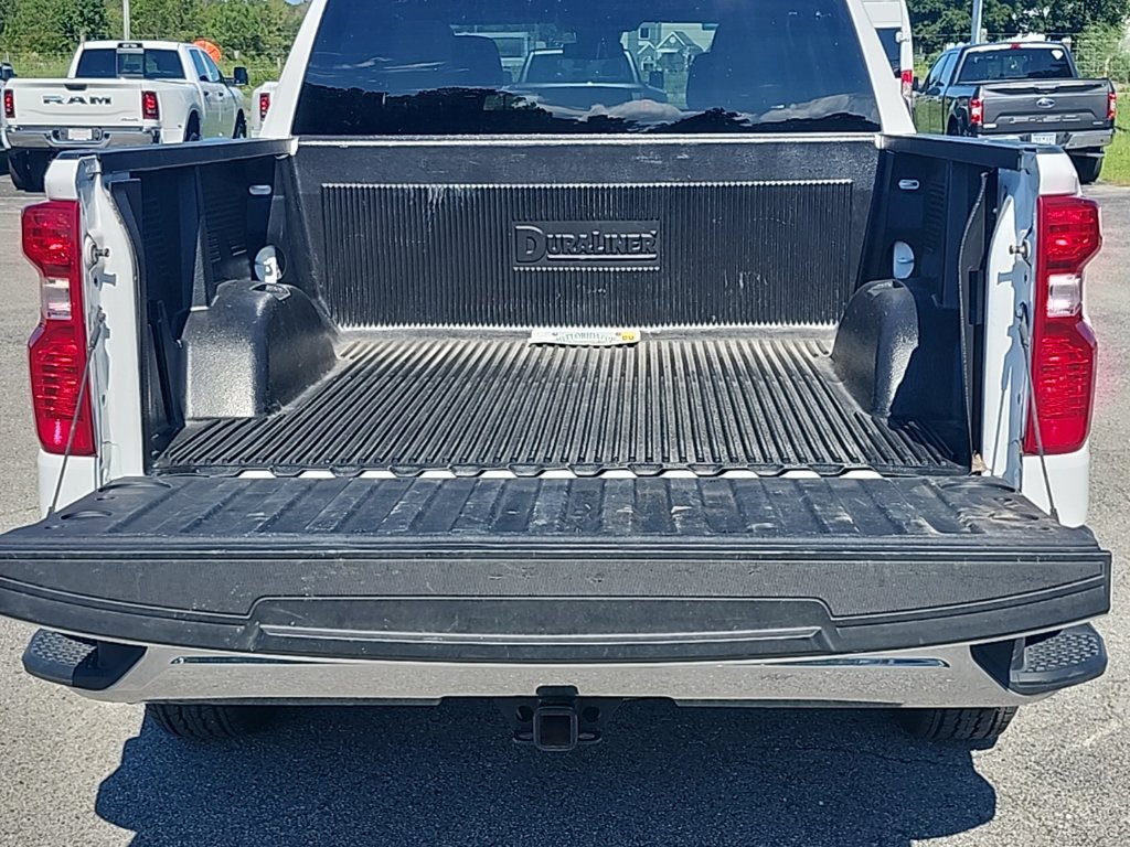 Used 2025 Chevrolet Silverado 1500 LT RWD image 30