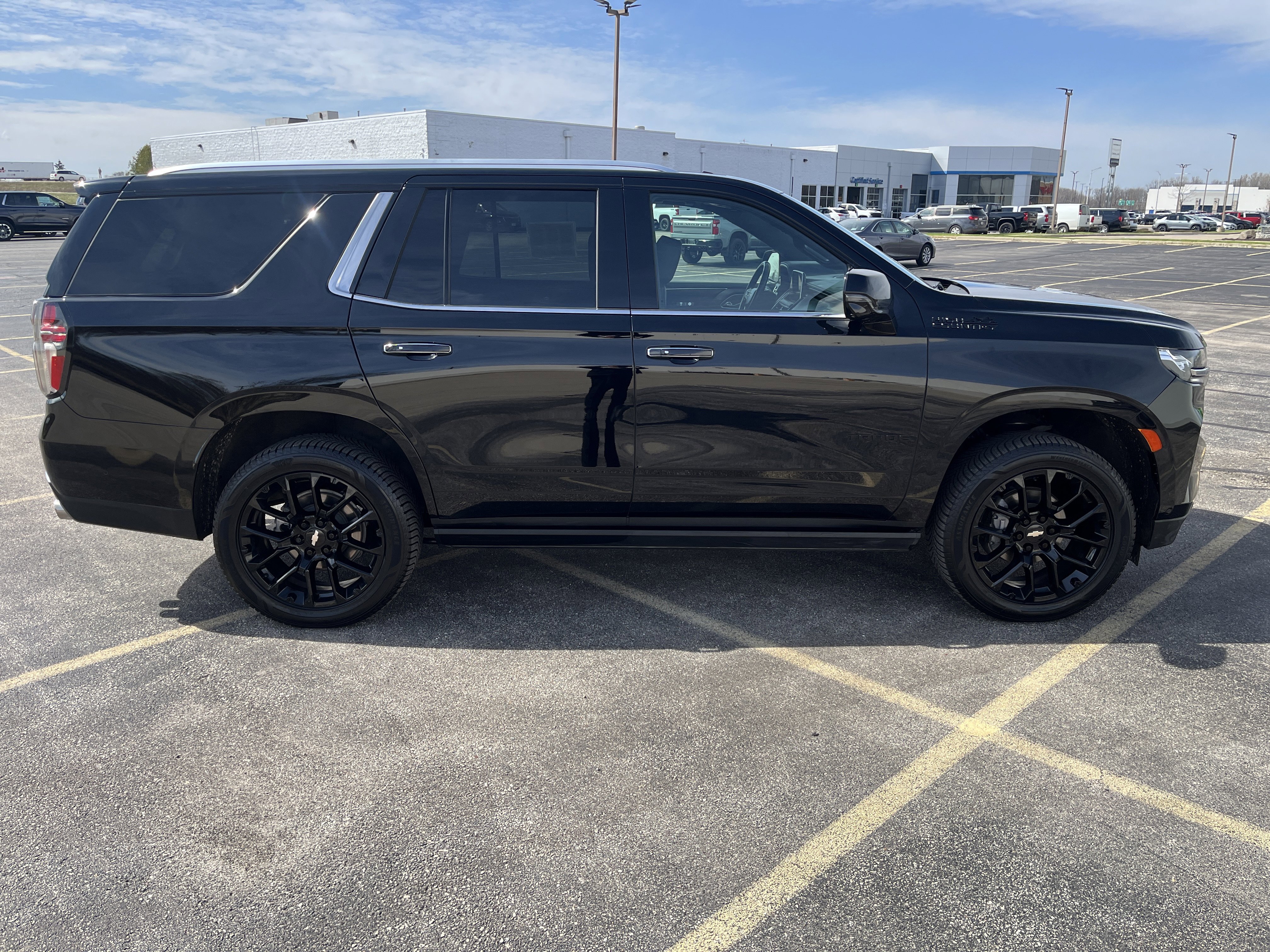 Used 2023 Chevrolet Tahoe High Country w/ Advanced Technology Package image 7