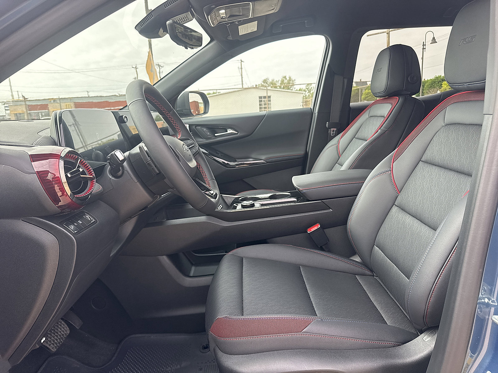 New 2026 Chevrolet Equinox RS w/ Safety and Technology Package FWD image 15