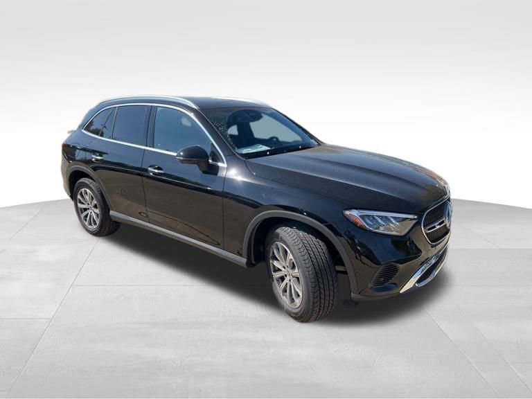 New 2026 Mercedes-Benz GLC 300 4MATIC