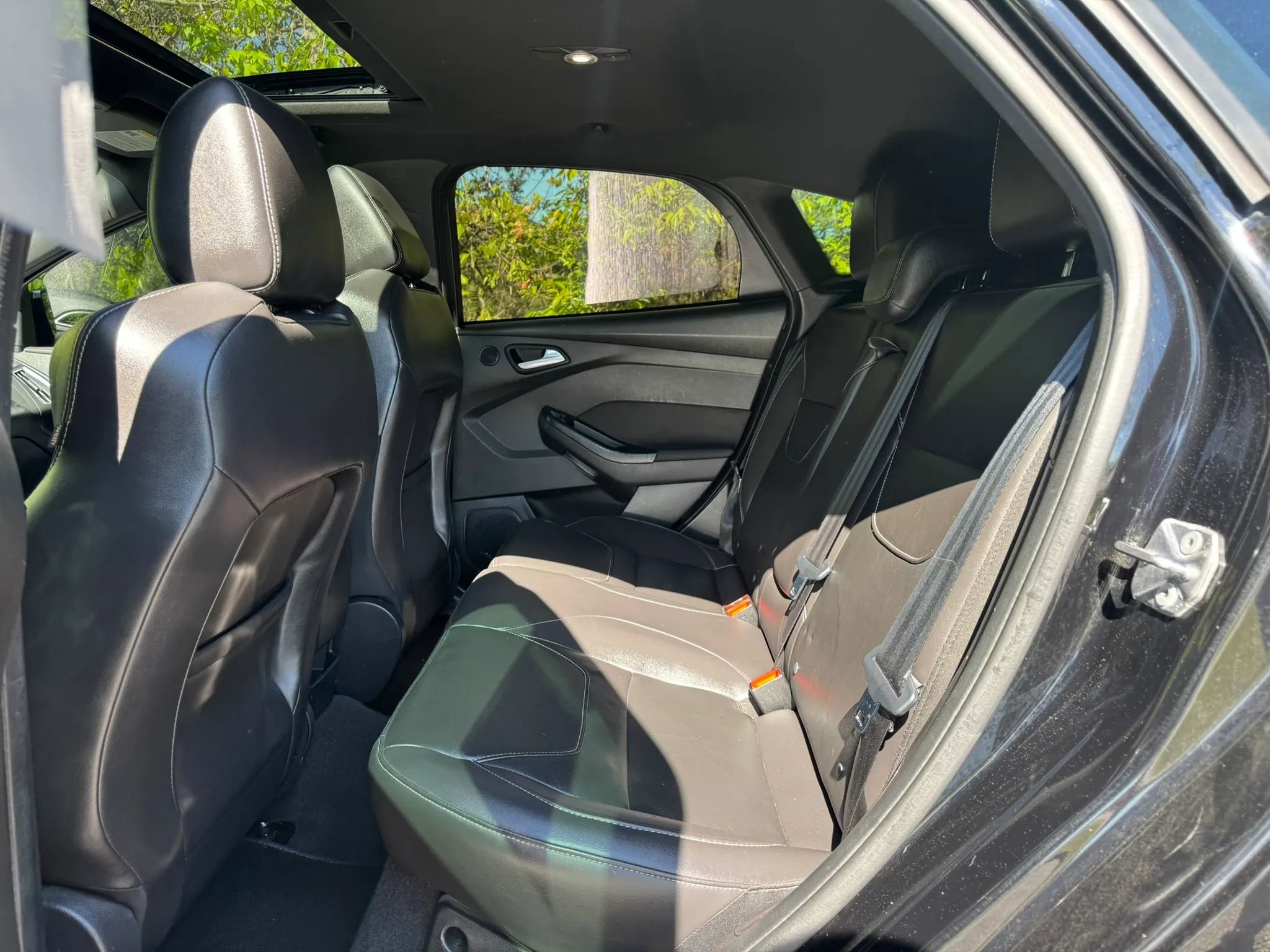 Used 2018 Ford Focus ST w/ Equipment Group 402A image 13