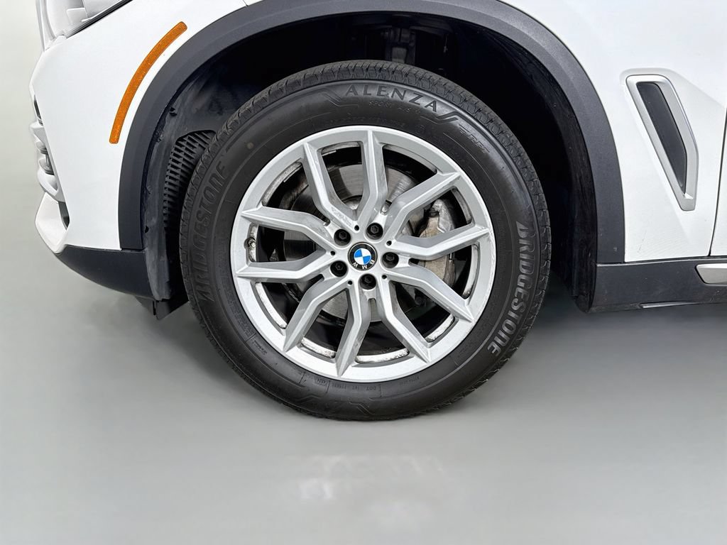 Used 2022 BMW X5 xDrive40i w/ Premium Package AWD/4WD image 33