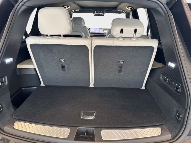 New 2026 Cadillac Vistiq Luxury AWD/4WD image 5