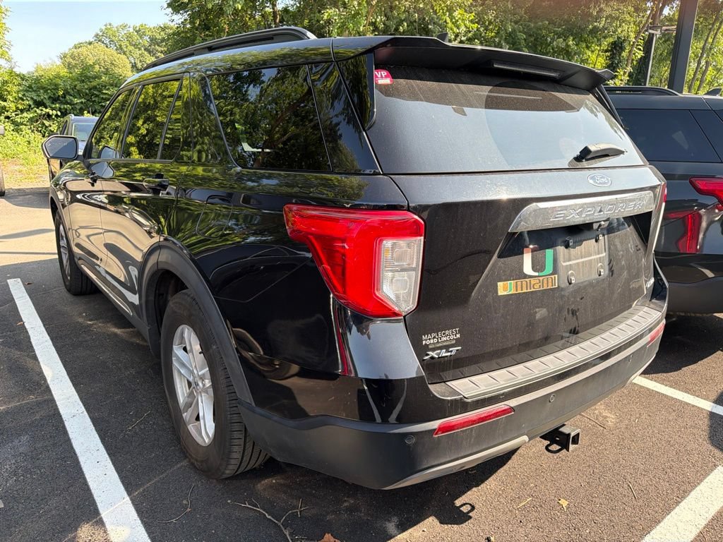 Used 2021 Ford Explorer XLT w/ Equipment Group 202A AWD/4WD image 3