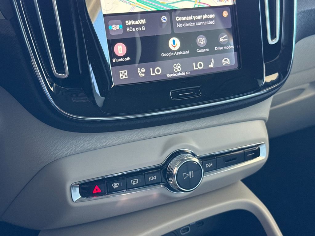 New 2026 Volvo XC40 B5 Plus w/ Protection Package Premier image 20
