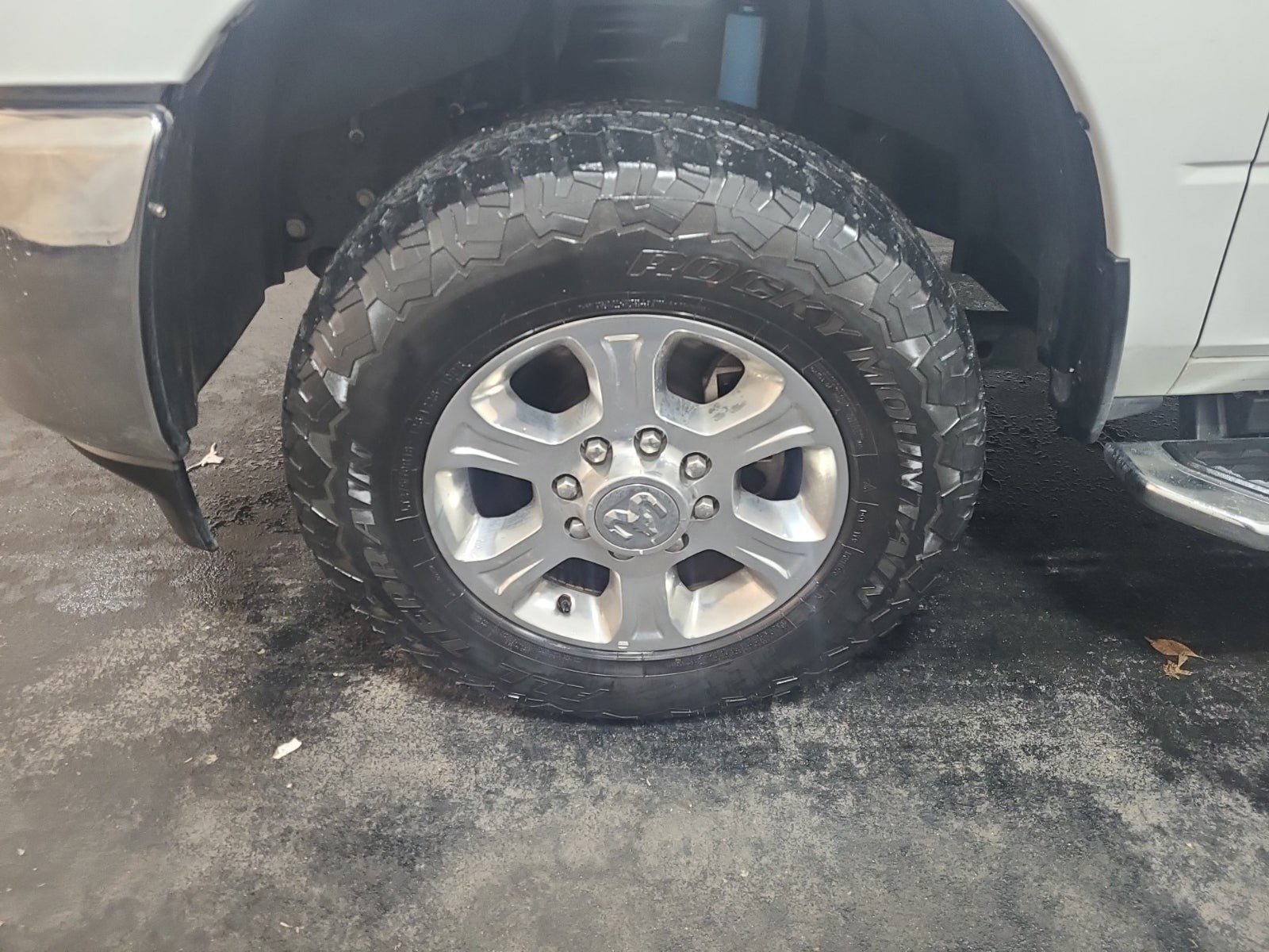 Used 2024 RAM 2500 Big Horn w/ Off Road Package AWD/4WD image 10