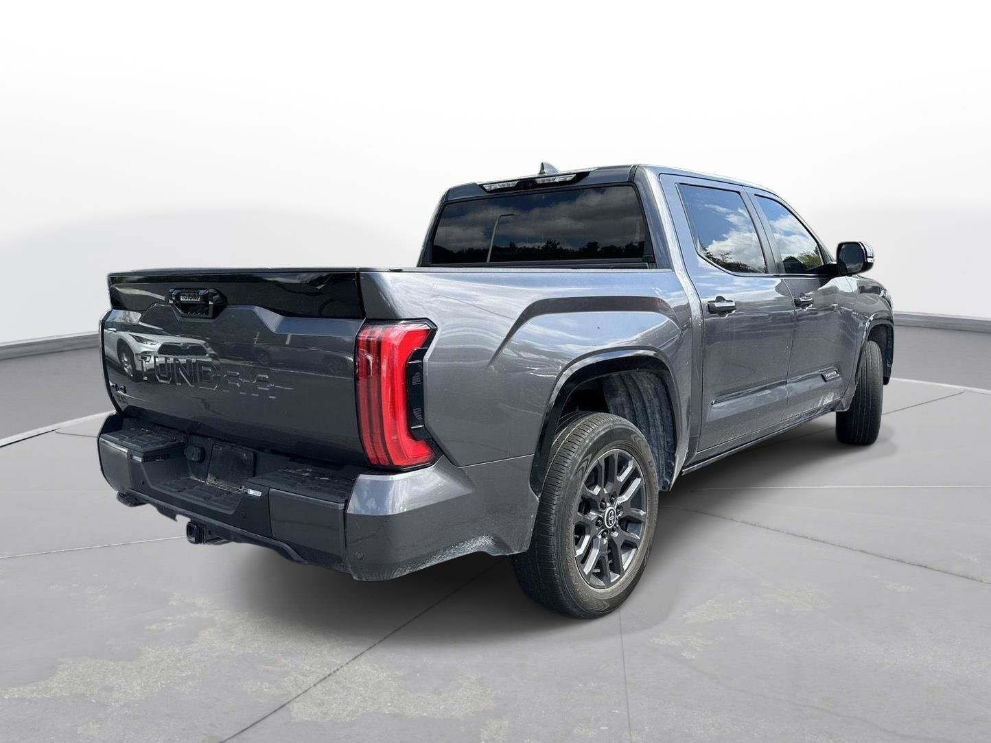 Used 2024 Toyota Tundra Platinum AWD/4WD image 55