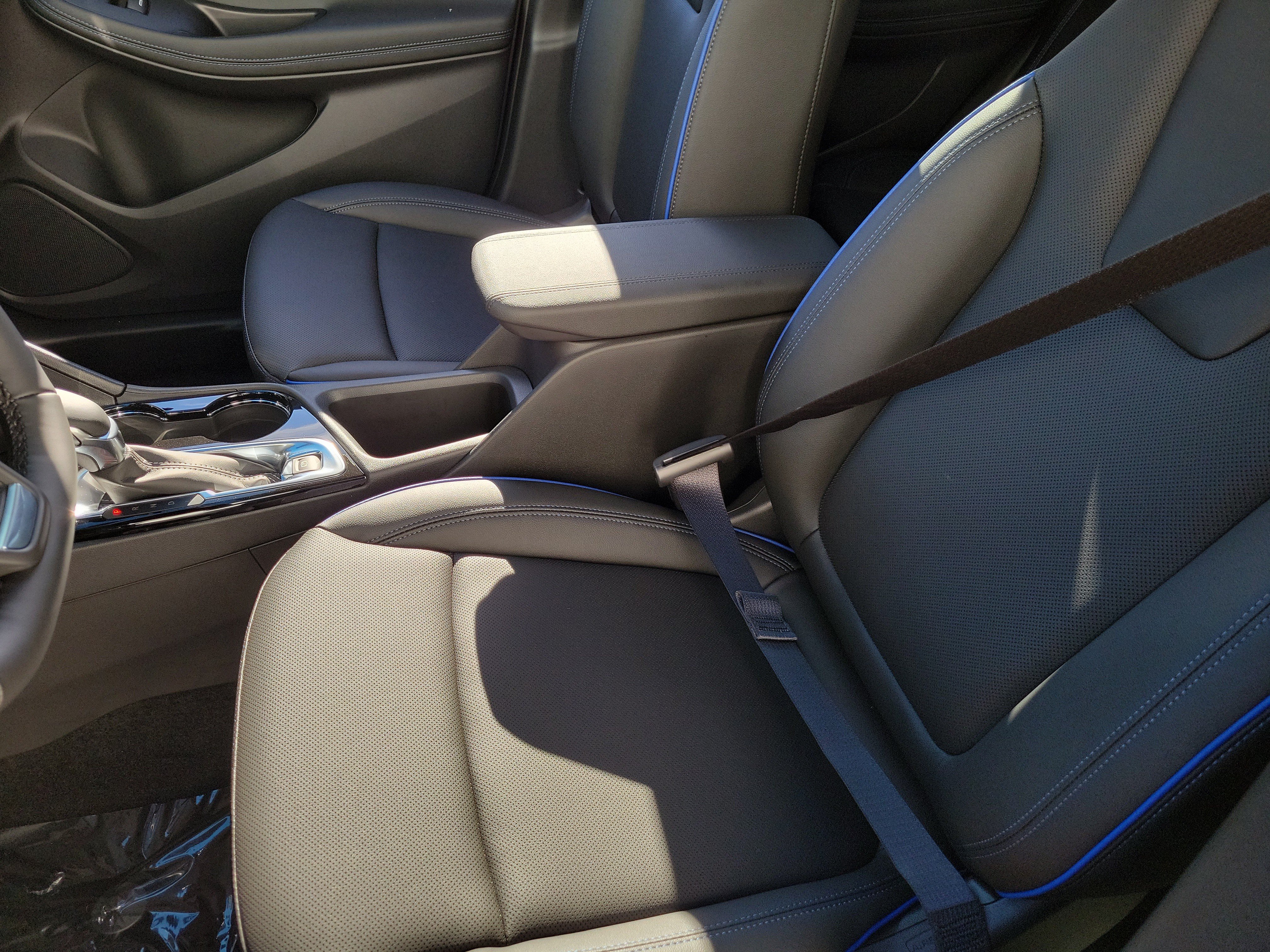 New 2026 Buick Encore GX Sport Touring w/ Advanced Technology Package FWD image 22
