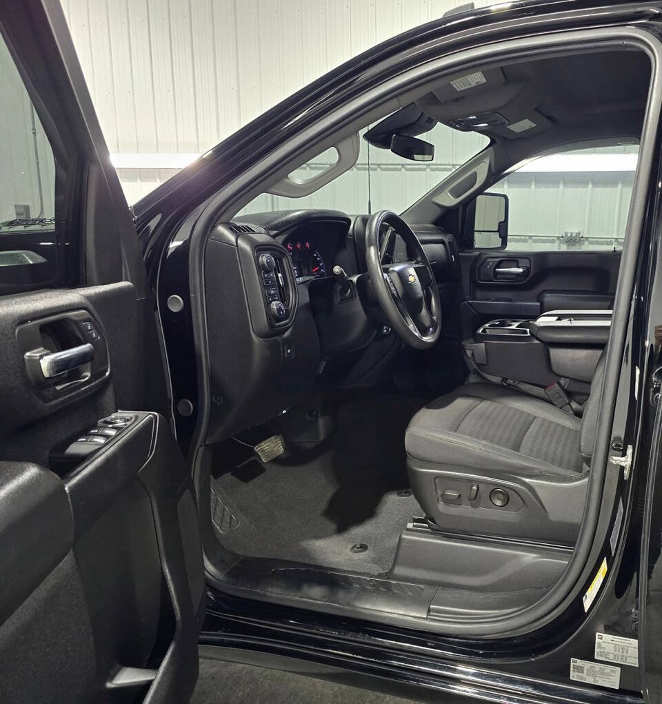 Used 2024 Chevrolet Silverado 2500 Custom w/ Custom Convenience Package AWD/4WD image 7