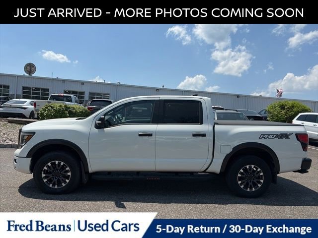 Used 2024 Nissan Titan PRO-4X w/ Pro-4x Convenience Package AWD/4WD image 4